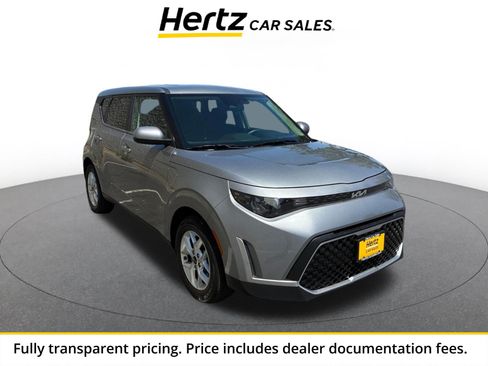 Used 2025 Kia Soul LX w/ LX Technology Package FWD image 1