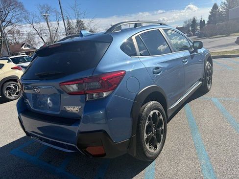Used 2023 Subaru Crosstrek 2.0i Premium image 4