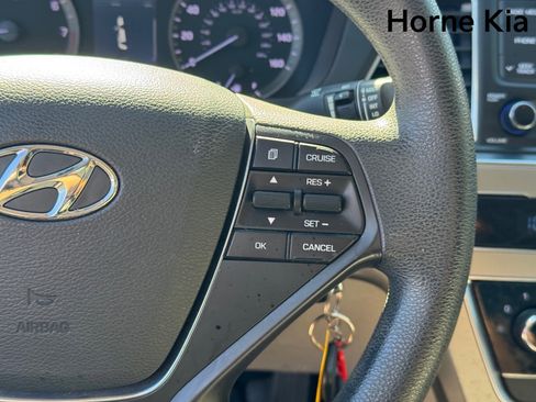 Used 2015 Hyundai Sonata SE FWD image 19