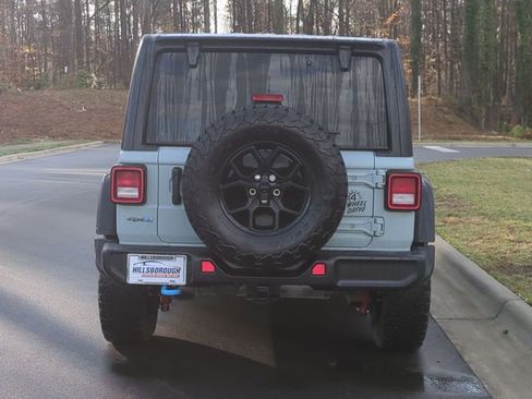 Used 2024 Jeep Wrangler Unlimited AWD/4WD image 12