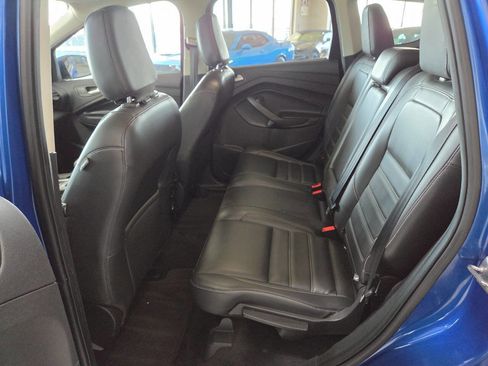 Used 2019 Ford Escape SEL image 19