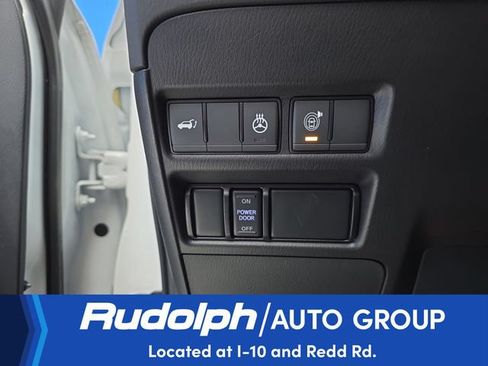 Used 2024 Nissan Armada Platinum w/ Captain's Chairs Package AWD/4WD image 11
