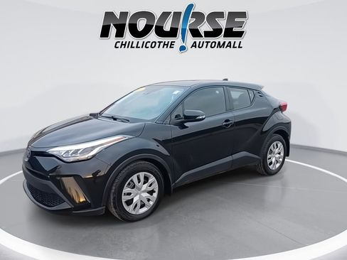 Used 2021 Toyota C-HR LE image 4