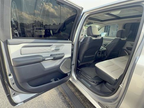 Used 2024 RAM 1500 Limited AWD/4WD image 26