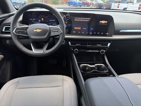 New 2026 Chevrolet Traverse LT FWD image 24