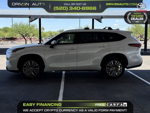 Used 2020 Toyota Highlander Platinum FWD image 4