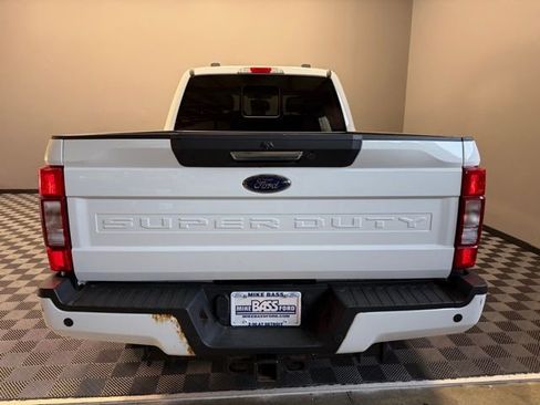 Used 2022 Ford F350 Lariat AWD/4WD image 10
