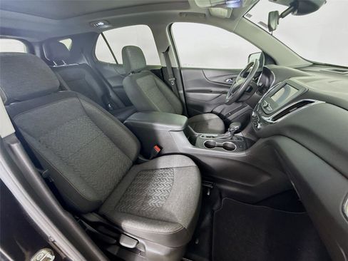 Used 2022 Chevrolet Equinox LT image 28