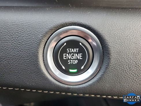 Used 2023 Cadillac Escalade Premium Luxury image 38