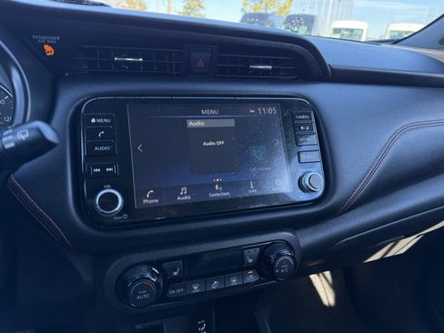 Used 2021 Nissan Kicks SR w/ SR Premium Package image 16