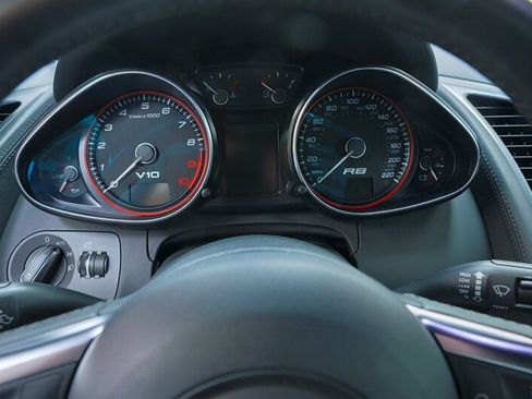 Used 2011 Audi R8 V10 AWD/4WD image 72