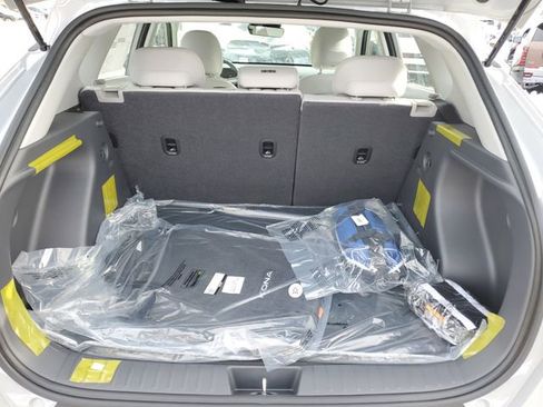 New 2026 Hyundai Kona SE AWD/4WD image 8