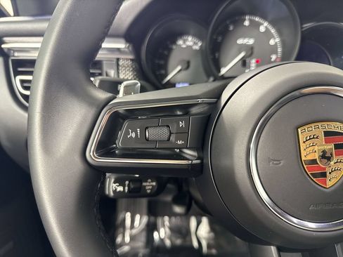 Certified 2025 Porsche Macan GTS AWD/4WD image 37