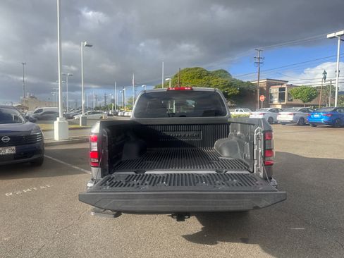 Certified 2023 Nissan Frontier SV w/ Technology Package image 11