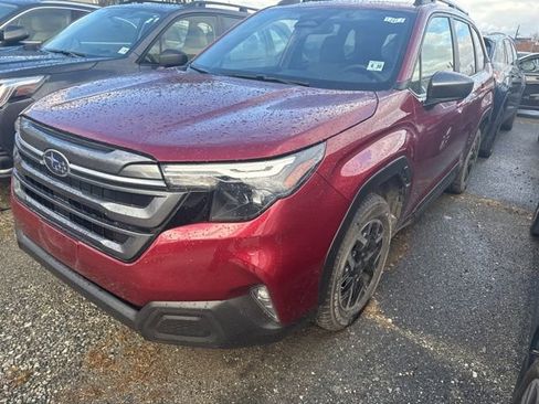 Used 2025 Subaru Forester Premium image 5