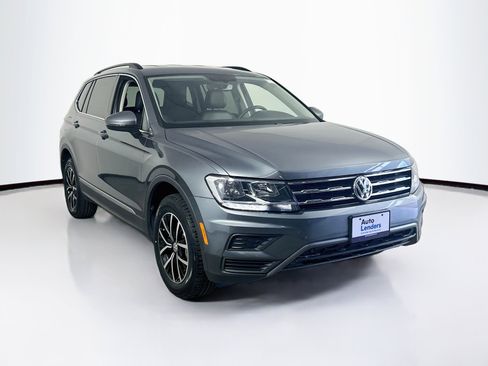 Used 2021 Volkswagen Tiguan SE AWD/4WD image 3