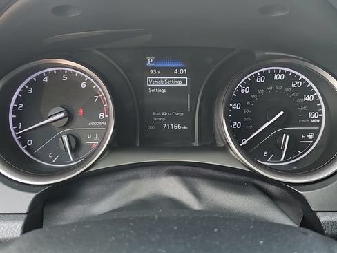 Used 2023 Toyota Camry SE FWD image 19