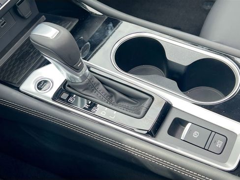 New 2025 Nissan Altima 2.5 SL image 17