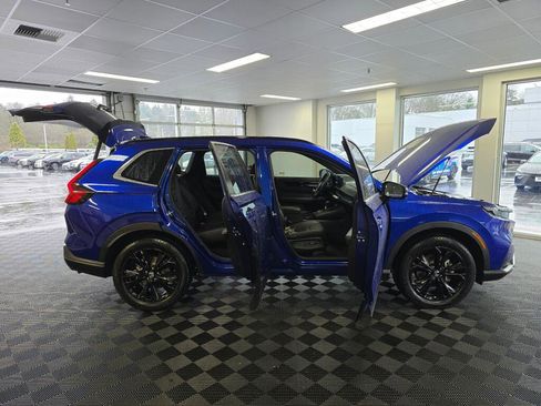 Used 2025 Honda CR-V Sport Touring image 17