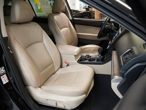 Used 2018 Subaru Outback 3.6R Limited image 32