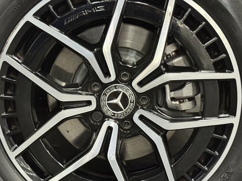 Certified 2023 Mercedes-Benz EQB 300 4MATIC image 20