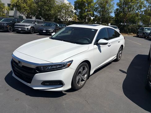 Used 2018 Honda Accord EX image 1