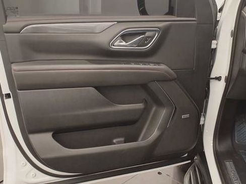 Used 2024 Chevrolet Suburban RST w/ Luxury Package image 13