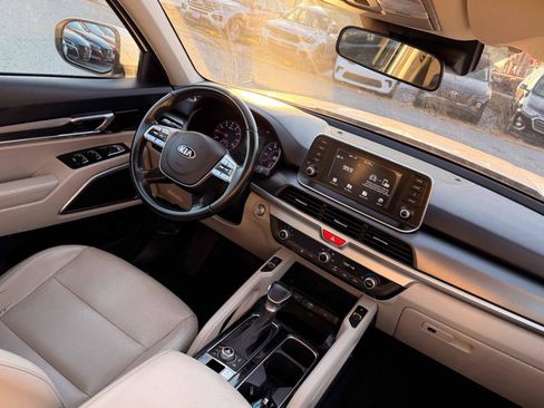 Used 2020 Kia Telluride S image 14