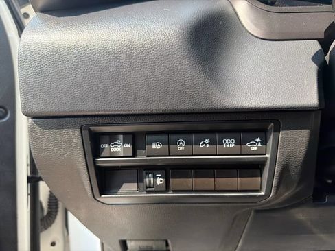 Used 2023 Toyota Tundra SR5 w/ SR5 Convenience Package AWD/4WD image 24