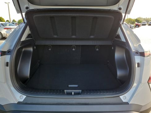 Used 2025 Hyundai Kona SEL image 11