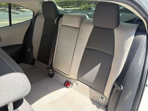 Used 2022 Toyota Corolla LE FWD image 20
