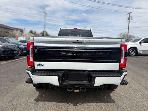 Certified 2025 Ford F450 Platinum w/ FX4 Off-Road Package AWD/4WD image 5
