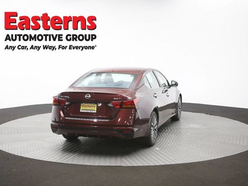 Used 2023 Nissan Altima 2.5 SV FWD image 39