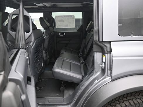 New 2025 Ford Bronco Badlands image 17
