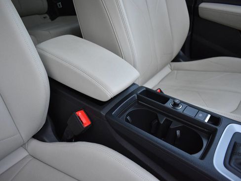 Used 2021 Audi Q3 2.0T Premium w/ Convenience Package AWD/4WD image 26