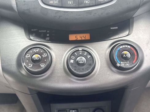 Used 2011 Toyota RAV4 4WD w/ Base L4 Extra Value Pkg image 19