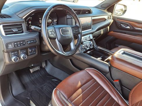 Used 2024 GMC Yukon Denali Ultimate image 25
