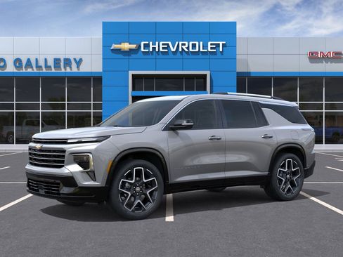 New 2026 Chevrolet Traverse High Country image 2