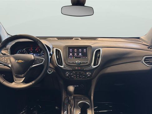 Used 2024 Chevrolet Equinox LT FWD image 12