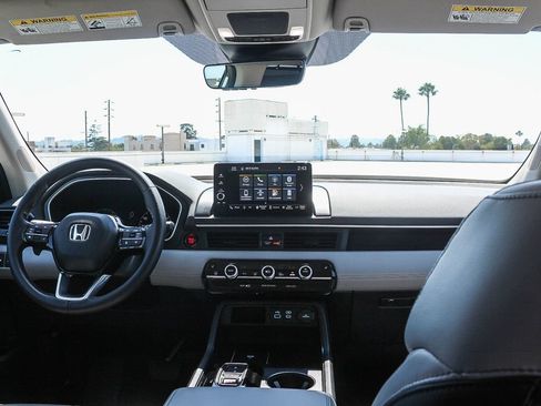 Certified 2024 Honda Pilot EX-L image 13
