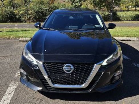 Used 2019 Nissan Altima 2.5 SL image 2