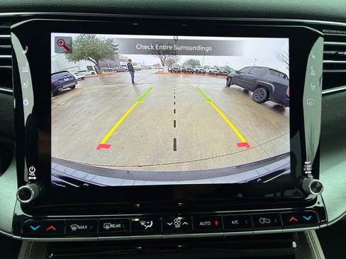 New 2026 Jeep Grand Wagoneer 2WD image 9