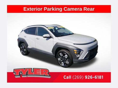 Used 2024 Hyundai Kona SEL AWD/4WD image 1