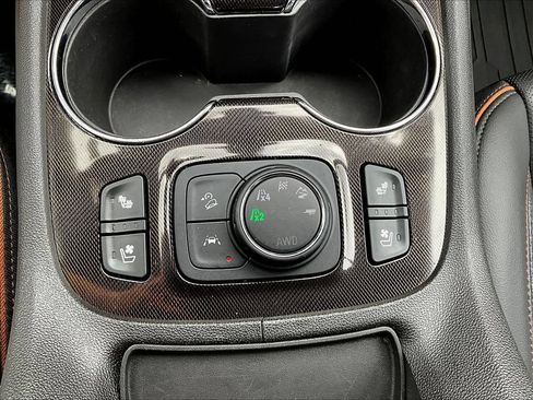 Used 2023 GMC Acadia AT4 w/ Technology Package AWD/4WD image 17