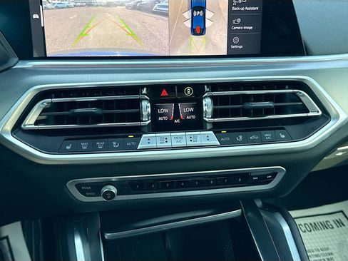 Used 2023 BMW X6 xDrive40i w/ M Sport Package image 35