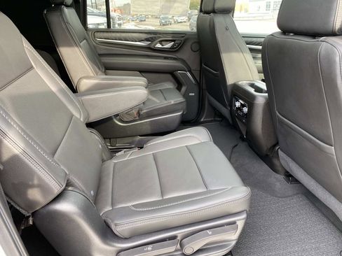 Used 2021 GMC Yukon XL Denali w/ LPO, Illumination Package image 26