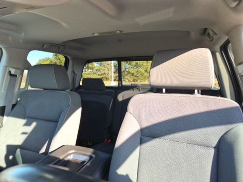 Used 2017 GMC Sierra 1500 SLE w/ SLE Value Package image 15