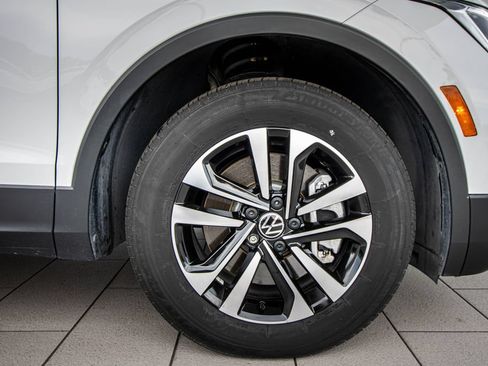 Used 2023 Volkswagen Tiguan S FWD image 5