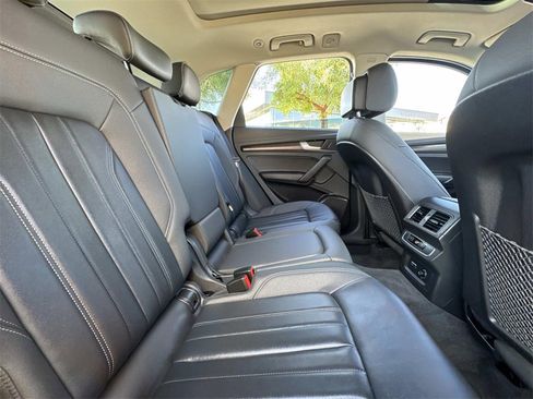 Used 2021 Audi Q5 2.0T Premium w/ Convenience Package image 27