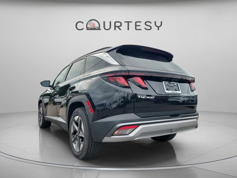 New 2026 Hyundai Tucson SEL image 2